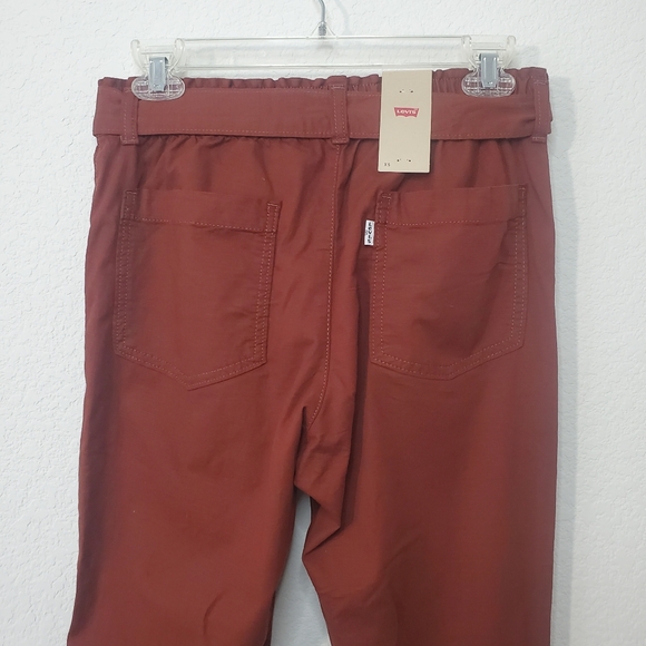 Levi's Jet Set Burnt Orange  Taper Crop Ankle Joggers Pants XS NWT - Picture 7 of 10